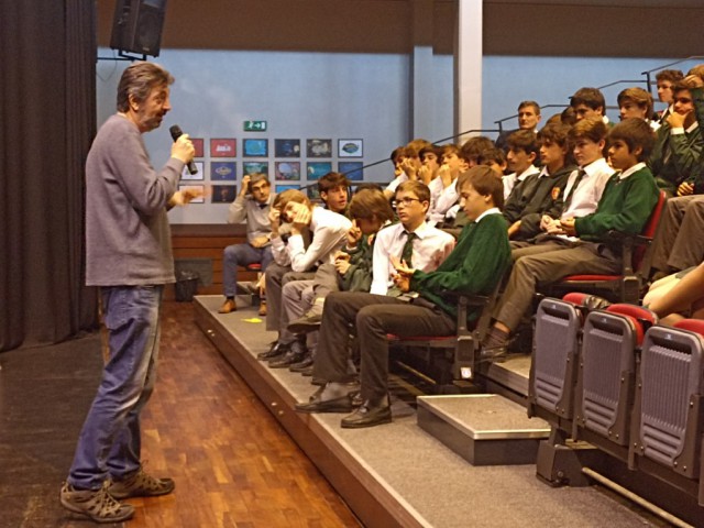 2YL WELCOMES THE URUGUAYAN AUTHOR MARCOS VÁZQUEZ